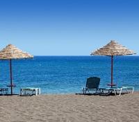 Perissa Beach 
